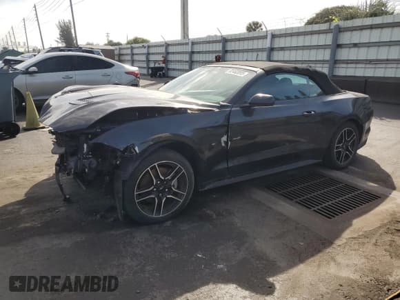 ✅ 2022 Ford Mustang EcoBoost • VIN: 1FATP8UH2N5147833 • Lot: 92462895. Listed on Copart with 26,496 mi. Free auction sales archive from the USA and detailed vehicle history report at DreamBid. Image 1.