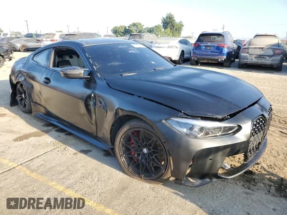 ✅ 2022 BMW M4 Competition • VIN: WBS33AZ03NCJ60062 • Лот: 81103365. Опубликован ранее на Copart с пробегом 37 445 миль. Бесплатный доступ к архиву аукционных продаж из США и подробный отчёт об истории автомобиля на DreamBid. Изображение 4.