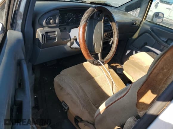 ✅ 1993 Ford Aerostar • VIN: 1FMCA11U7PZC01834 • Lot: 68587005. Listed on Copart with Not provided. Free auction sales archive from the USA and detailed vehicle history report at DreamBid. Image 8.