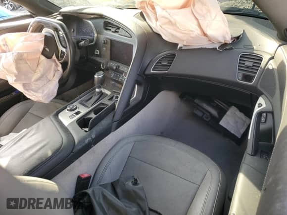 2016 Chevrolet Corvette Z51 1LT z VIN 1G1YH2D77G5118339, wystawiony jako Copart lot #44587895 z przebiegiem 32 995 mil mil oraz Szkoda całkowita • Salvage title. Historia ofert i sprzedaży dostępna na DreamBid. Obrazek 8.