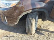 ✅ 2014 Kia Sorento LX • VIN: 5XYKT4A61EG468931 • Лот: 43705062. Опубликован ранее на IAAI с пробегом 215 932 миль. Бесплатный доступ к архиву аукционных продаж из США и подробный отчёт об истории автомобиля на DreamBid. Изображение 6.