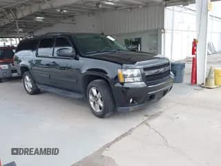 ✅ 2011 Chevrolet Suburban LT • VIN: 1GNSCJE07BR402263 • Lot: 43556526. Listed on IAAI with 151,634 mi. Free auction sales archive from the USA and detailed vehicle history report at DreamBid. Image 1.