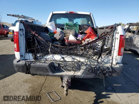 ✅ 2015 Ford F-150 XL • VIN: 1FTMF1CP9FFA40307 • Lot: 80064004. Wystawiony na Copart z przebiegiem 70 983 mil. Bezpłatny archiwum sprzedaży aukcyjnych z USA i szczegółowy raport historii pojazdu na DreamBid. Zdjęcie 6.