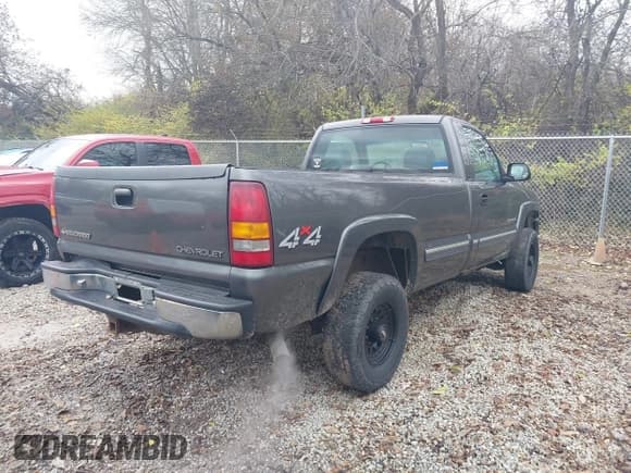 ✅ 2001 Chevrolet Silverado 2500HD • VIN: 1GCHK24U91E289728 • Лот: 43790003. Опубликован ранее на IAAI с пробегом 168 625 миль. Бесплатный доступ к архиву аукционных продаж из США и подробный отчёт об истории автомобиля на DreamBid. Изображение 4.