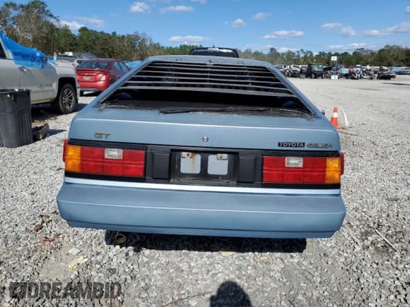 ✅ 1983 Toyota Celica • VIN: JT2RA64L7D6174381 • Lot: 75986554. Wystawiony na Copart z przebiegiem 312 583 mil. Bezpłatny archiwum sprzedaży aukcyjnych z USA i szczegółowy raport historii pojazdu na DreamBid. Zdjęcie 6.