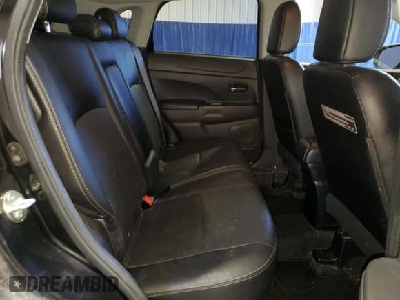 ✅ 2016 Mitsubishi Outlander SEL • VIN: JA4AR4AW7GZ043044 • Лот: 85651035. Опубликован ранее на Copart с пробегом 181 342 миль. Бесплатный доступ к архиву аукционных продаж из США и подробный отчёт об истории автомобиля на DreamBid. Изображение 11.