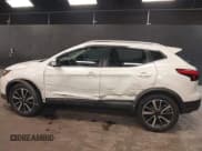 ✅ 2017 Nissan Rogue SL • VIN: JN1BJ1CR4HW103472 • Лот: 41856392. Опубликован ранее на IAAI с пробегом 38 584 миль. Бесплатный доступ к архиву аукционных продаж из США и подробный отчёт об истории автомобиля на DreamBid. Изображение 14.
