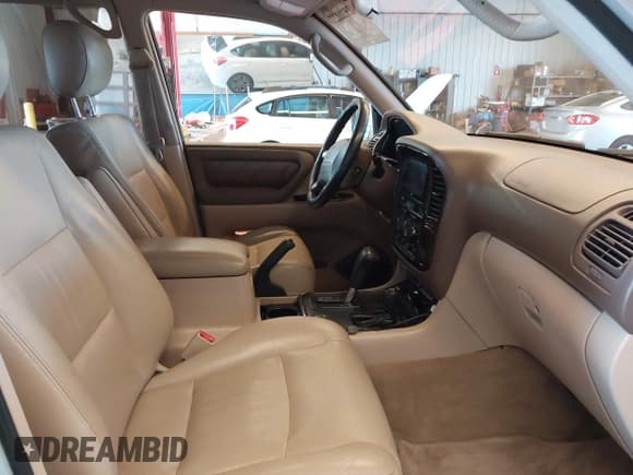 ✅ 1999 Toyota Land Cruiser • VIN: JT3HT05J6X0039301 • Лот: 42522227. Опубликован ранее на IAAI с пробегом 168 741 миль. Бесплатный доступ к архиву аукционных продаж из США и подробный отчёт об истории автомобиля на DreamBid. Изображение 5.