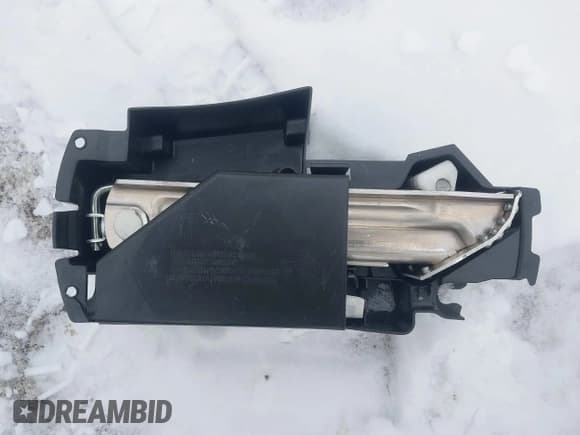 ✅ 2013 Mercedes-Benz C 300 Sport • VIN: WDDGF8AB3DR262761 • Лот: 41310928. Опубликован ранее на IAAI с пробегом 104 396 миль. Бесплатный доступ к архиву аукционных продаж из США и подробный отчёт об истории автомобиля на DreamBid. Изображение 12.