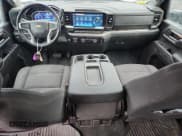 ✅ 2024 Chevrolet Silverado 2500HD LT • VIN: 2GC4YNE76R1136356 • Лот: 82325075. Опубликован ранее на Copart с пробегом 51 302 миль. Бесплатный доступ к архиву аукционных продаж из США и подробный отчёт об истории автомобиля на DreamBid. Изображение 8.