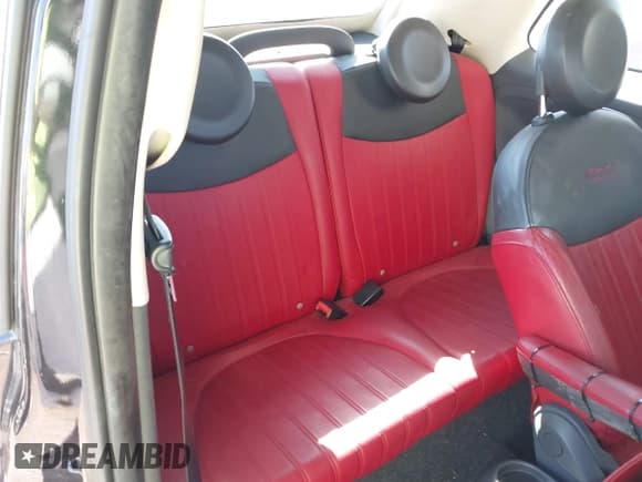 ✅ 2012 FIAT 500 Gucci • VIN: 3C3CFFER5CT177662 • Lot: 43475886. Listed on IAAI with 84,236 mi. Free auction sales archive from the USA and detailed vehicle history report at DreamBid. Image 8.