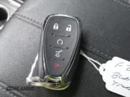 ✅ 2023 Chevrolet Traverse LT Cloth • VIN: 1GNERGKW6PJ220745 • Lot: 42485387. Listed on IAAI with 24,715 mi. Free auction sales archive from the USA and detailed vehicle history report at DreamBid. Image 11.