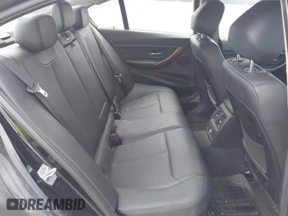 ✅ 2015 BMW 3 Series 328i • VIN: WBA3A5G57FNS87368 • Lot: 42132939. Listed on IAAI with 115,289 mi. Free auction sales archive from the USA and detailed vehicle history report at DreamBid. Image 8.