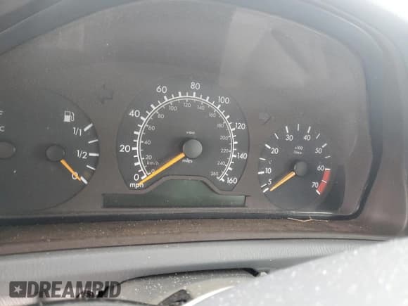 ✅ 1999 Mercedes-Benz CLK 320/430 • VIN: WDBLK65G5XT019425 • Lot: 91238225. Wystawiony na Copart z przebiegiem Nie podano. Bezpłatny archiwum sprzedaży aukcyjnych z USA i szczegółowy raport historii pojazdu na DreamBid. Zdjęcie 9.