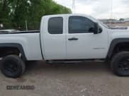 ✅ 2013 Chevrolet Silverado 2500HD Work Truck • VIN: 1GC2KVCG0DZ369368 • Lot: 42240624. Wystawiony na IAAI z przebiegiem 196 105 mil. Bezpłatny archiwum sprzedaży aukcyjnych z USA i szczegółowy raport historii pojazdu na DreamBid. Zdjęcie 13.