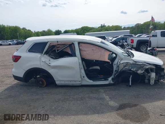 ✅ 2014 Mazda CX-9 Sport • VIN: JM3TB3BV5E0440313 • Lot: 42342145. Listed on IAAI with 117,946 mi. Free auction sales archive from the USA and detailed vehicle history report at DreamBid. Image 14.