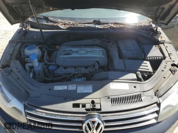 ✅ 2013 Volkswagen Eos Sport • VIN: WVWBW8AH2DV004411 • Lot: 71081045. Listed on Copart with 89,066 mi. Free auction sales archive from the USA and detailed vehicle history report at DreamBid. Image 11.