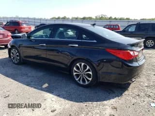 ✅ 2013 Hyundai Sonata SE • VIN: 5NPEC4AB1DH706150 • Lot: 72326744. Listed on Copart with 108,222 mi. Free auction sales archive from the USA and detailed vehicle history report at DreamBid. Image 2.