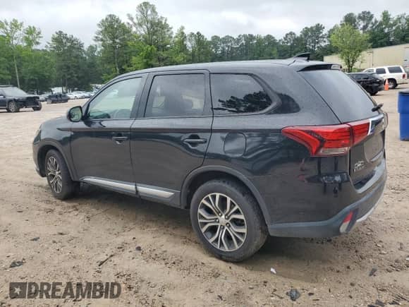 2018 Mitsubishi Outlander ES z VIN JA4AZ3A3XJZ013172, wystawiony jako Copart lot #60265055 z przebiegiem 137 660 mil mil oraz Szkoda całkowita • Salvage title. Historia ofert i sprzedaży dostępna na DreamBid. Obrazek 2.