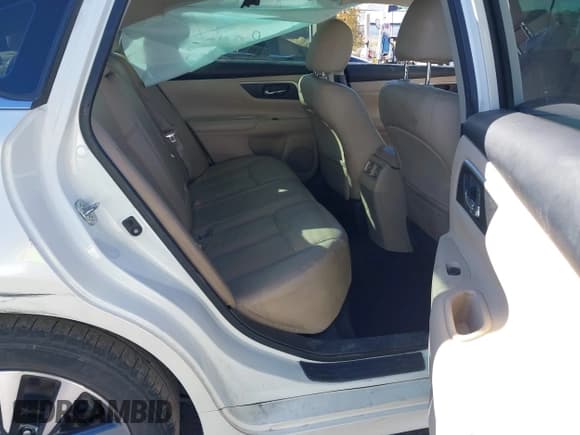 ✅ 2016 Nissan Altima SL • VIN: 1N4AL3AP1GC144728 • Lot: 43492810. Listed on IAAI with Not provided. Free auction sales archive from the USA and detailed vehicle history report at DreamBid. Image 8.