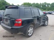 ✅ 2007 Toyota Highlander w/3rd Row • VIN: JTEEP21A670220463 • Lot: 42500638. Wystawiony na IAAI z przebiegiem 145 982 mil. Bezpłatny archiwum sprzedaży aukcyjnych z USA i szczegółowy raport historii pojazdu na DreamBid. Zdjęcie 4.