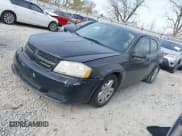 ✅ 2013 Dodge Avenger SE • VIN: 1C3CDZAB5DN540947 • Lot: 41025593. Wystawiony na IAAI z przebiegiem 103 832 mil. Bezpłatny archiwum sprzedaży aukcyjnych z USA i szczegółowy raport historii pojazdu na DreamBid. Zdjęcie 17.