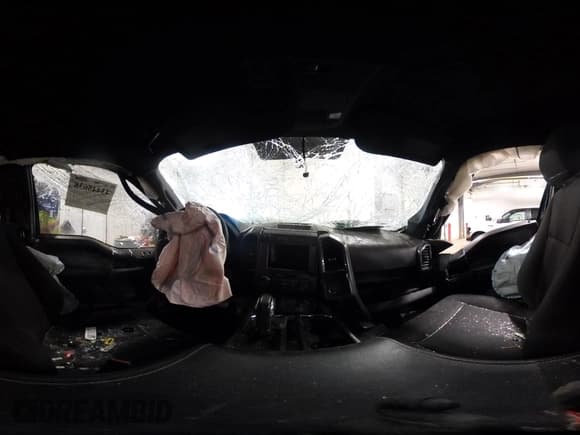 ✅ 2018 Ford F-150 XL • VIN: 1FTFX1E52JFB47192 • Lot: 43448638. Listed on IAAI with Not provided. Free auction sales archive from the USA and detailed vehicle history report at DreamBid. Image 18.