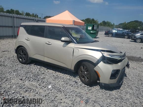 ✅ 2020 Kia Soul EX • VIN: KNDJ33AU9L7091926 • Lot: 69442495. Listed on Copart with 67,424 mi. Free auction sales archive from the USA and detailed vehicle history report at DreamBid. Image 4.