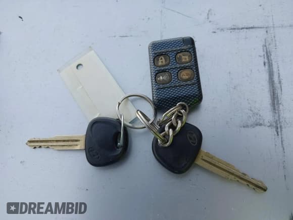 ✅ 2000 Hyundai Elantra • VIN: KMHJW35F0YU158324 • Lot: 43622185. Wystawiony na IAAI z przebiegiem 86 528 mil. Bezpłatny archiwum sprzedaży aukcyjnych z USA i szczegółowy raport historii pojazdu na DreamBid. Zdjęcie 11.