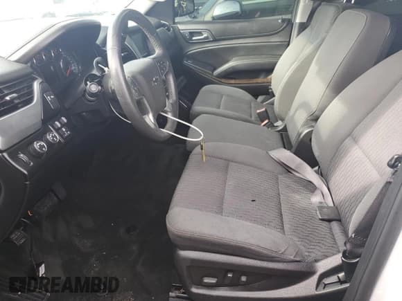 ✅ 2015 Chevrolet Tahoe LS • VIN: 1GNSKAEC9FR533813 • Lot: 82454825. Wystawiony na Copart z przebiegiem 97 157 mil. Bezpłatny archiwum sprzedaży aukcyjnych z USA i szczegółowy raport historii pojazdu na DreamBid. Zdjęcie 7.