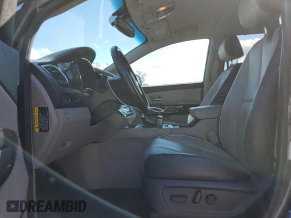 ✅ 2017 Kia Sedona EX • VIN: KNDMC5C13H6325406 • Лот: 90391755. Опубликован ранее на Copart с пробегом 152 700 миль. Бесплатный доступ к архиву аукционных продаж из США и подробный отчёт об истории автомобиля на DreamBid. Изображение 7.