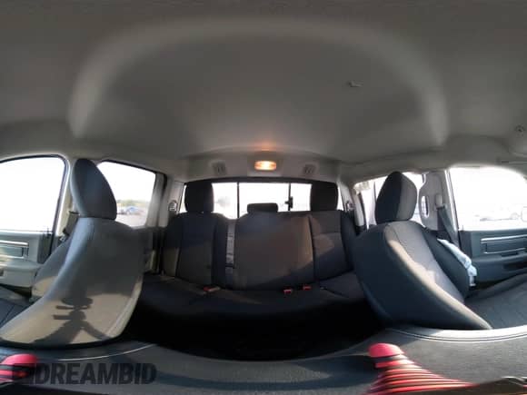 2019 Ram 1500 SLT z VIN 1C6RR6GG6KS670072, wystawiony jako IAAI lot #43225321 z przebiegiem 100 246 mil mil oraz . Historia ofert i sprzedaży dostępna na DreamBid. Obrazek 19.