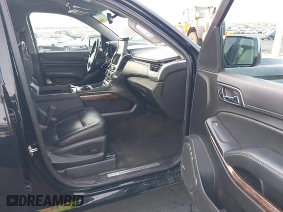 ✅ 2018 Chevrolet Tahoe LT • VIN: 1GNSCBKCXJR338061 • Лот: 43728629. Опубликован ранее на IAAI с пробегом Не указан. Бесплатный доступ к архиву аукционных продаж из США и подробный отчёт об истории автомобиля на DreamBid. Изображение 5.