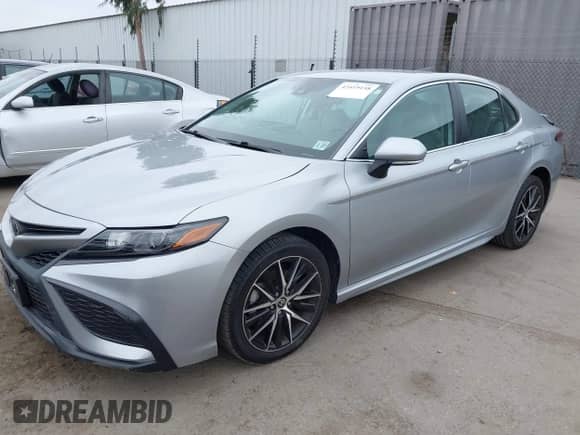 2022 Toyota Camry SE with VIN 4T1G11BK7NU054732, listed as a IAAI auction lot 42419158 with 46,356 mi miles and . Bid and sale history available at DreamBid. Image 17.