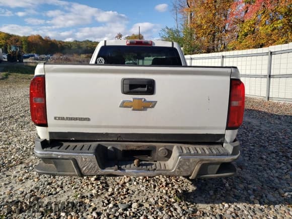 ✅ 2015 Chevrolet Colorado 2WD WT • VIN: 1GCHSAEA1F1218049 • Лот: 74812164. Опубликован ранее на Copart с пробегом 178 709 миль. Бесплатный доступ к архиву аукционных продаж из США и подробный отчёт об истории автомобиля на DreamBid. Изображение 6.