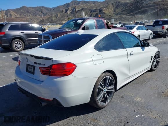 ✅ 2015 BMW 4 Series 435i • VIN: WBA3R1C58FK194299 • Lot: 41624998. Listed on IAAI with Not provided. Free auction sales archive from the USA and detailed vehicle history report at DreamBid. Image 4.