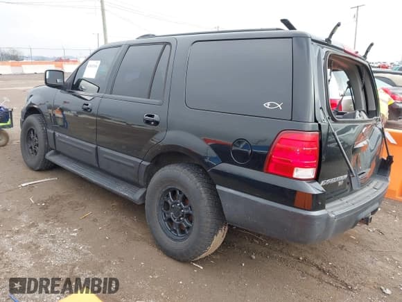 ✅ 2003 Ford Expedition XLT Value • VIN: 1FMPU16W13LC06625 • Lot: 43819356. Wystawiony na IAAI z przebiegiem 173 383 mil. Bezpłatny archiwum sprzedaży aukcyjnych z USA i szczegółowy raport historii pojazdu na DreamBid. Zdjęcie 3.