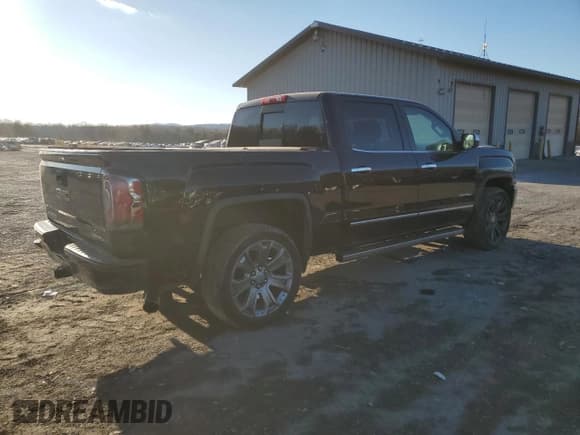 ✅ 2017 GMC Sierra 1500 Denali • VIN: 3GTU2PEJ4HG339549 • Лот: 46075615. Опубликован ранее на Copart с пробегом 153 967 миль. Бесплатный доступ к архиву аукционных продаж из США и подробный отчёт об истории автомобиля на DreamBid. Изображение 3.