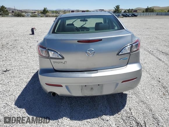 ✅ 2013 Mazda 3 i Touring • VIN: JM1BL1VP2D1762306 • Лот: 55887715. Опубликован ранее на Copart с пробегом 73 598 миль. Бесплатный доступ к архиву аукционных продаж из США и подробный отчёт об истории автомобиля на DreamBid. Изображение 6.