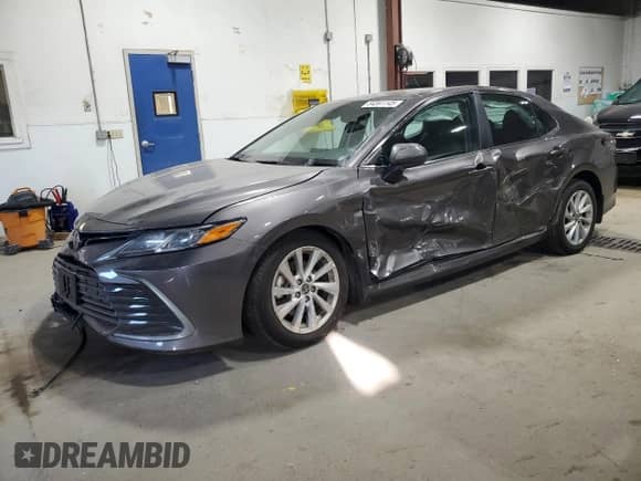 2023 Toyota Camry LE с VIN 4T1C11BK5PU103380, выставлен на аукционе Copart как лот 84591145 с пробегом 31 336 миль миль и Списание • Salvage title. История ставок и продаж доступна на DreamBid. Изображение 1.