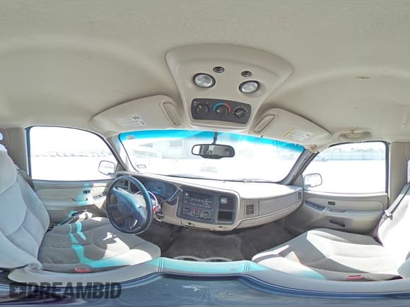 ✅ 2003 Chevrolet Suburban LT • VIN: 3GNEC16Z43G159278 • Лот: 49679695. Опубликован ранее на Copart с пробегом 328 330 миль. Бесплатный доступ к архиву аукционных продаж из США и подробный отчёт об истории автомобиля на DreamBid. Изображение 13.