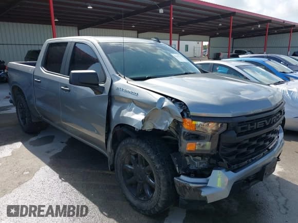 ✅ 2023 Chevrolet Silverado 1500 Custom • VIN: 1GCPABEK7PZ315806 • Lot: 42541323. Wystawiony na IAAI z przebiegiem 67 842 mil. Bezpłatny archiwum sprzedaży aukcyjnych z USA i szczegółowy raport historii pojazdu na DreamBid. Zdjęcie 6.