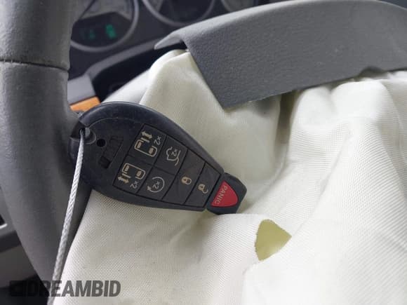 ✅ 2010 Chrysler Town & Country Limited • VIN: 2A4RR6DX3AR240622 • Лот: 43603248. Опубликован ранее на IAAI с пробегом 143 181 миль. Бесплатный доступ к архиву аукционных продаж из США и подробный отчёт об истории автомобиля на DreamBid. Изображение 11.