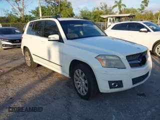 ✅ 2012 Mercedes-Benz GLK 350 • VIN: WDCGG5GB3CF882596 • Lot: 43914055. Listed on IAAI with 156,070 mi. Free auction sales archive from the USA and detailed vehicle history report at DreamBid. Image 1.