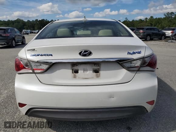 ✅ 2011 Hyundai Sonata Hybrid • VIN: KMHEC4A4XBA017922 • Lot: 70760894. Listed on Copart with 158,093 mi. Free auction sales archive from the USA and detailed vehicle history report at DreamBid. Image 6.