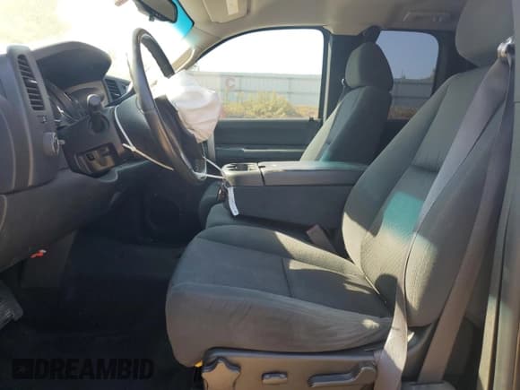 ✅ 2009 Chevrolet Silverado 1500 • VIN: 2GCEC290791103719 • Lot: 82221655. Wystawiony na Copart z przebiegiem 112 280 mil. Bezpłatny archiwum sprzedaży aukcyjnych z USA i szczegółowy raport historii pojazdu na DreamBid. Zdjęcie 7.