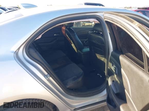 2016 Chevrolet Malibu LT z VIN 1G11C5SA1GF155526, wystawiony jako IAAI lot #43564130 z przebiegiem 186 766 mil mil oraz . Historia ofert i sprzedaży dostępna na DreamBid. Obrazek 8.