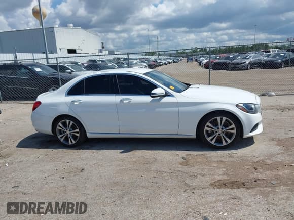 ✅ 2016 Mercedes-Benz C 300 • VIN: 55SWF4JBXGU118633 • Lot: 43262872. Listed on IAAI with 62,275 mi. Free auction sales archive from the USA and detailed vehicle history report at DreamBid. Image 13.