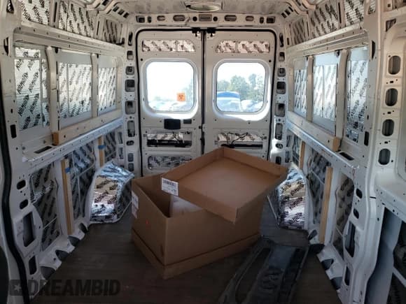 ✅ 2014 Ram ProMaster Cargo • VIN: 3C6TRVDG1EE128714 • Lot: 81468475. Wystawiony na Copart z przebiegiem Nie podano. Bezpłatny archiwum sprzedaży aukcyjnych z USA i szczegółowy raport historii pojazdu na DreamBid. Zdjęcie 10.