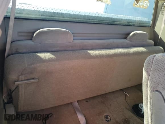 ✅ 1996 Chevrolet Silverado 1500 • VIN: 1GCEK19R8TE248821 • Lot: 82132615. Wystawiony na Copart z przebiegiem 291 896 mil. Bezpłatny archiwum sprzedaży aukcyjnych z USA i szczegółowy raport historii pojazdu na DreamBid. Zdjęcie 10.